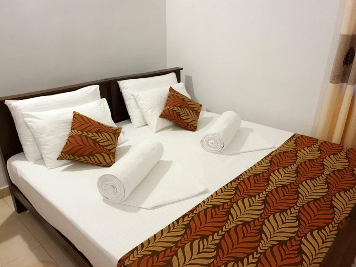 A And D Holiday Inn Anuradhapura Exterior foto